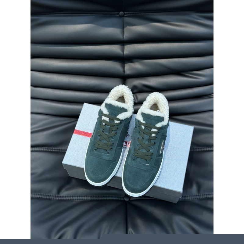 Pra*a casual shoes